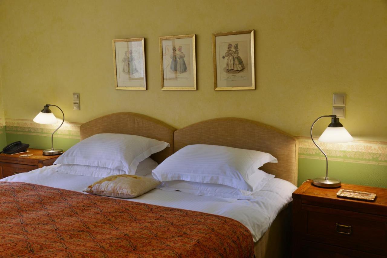 Astra Hotel Кастанеа Экстерьер фото